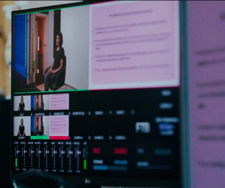 Ausschnitt aus dem Online-Kurs. Hier ist die Videoproduktion zu sehen.